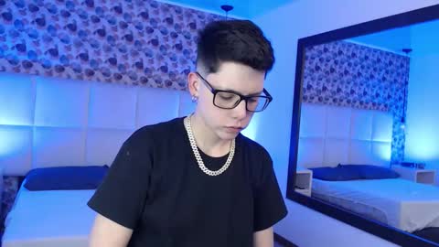 spencerm_ online show from 29, 10, 2025