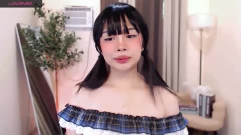 Snapshot of spicy_bunnyx chatting on 17, 4, 2026 Kimmy online show from 17, 4, 2026
