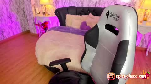 Snapshot of spicyamelia chatting on 4, 3, 2025 Amelia GTM-5 817 IG Spicychoco am online show from 4, 3, 2025