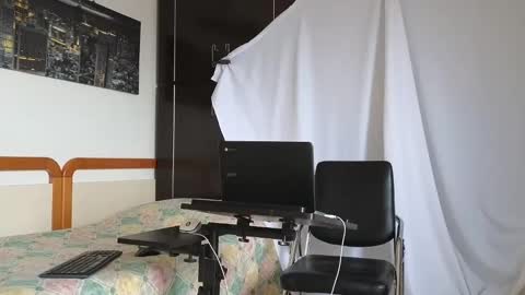 Marco. When Im offline you can view premium content in bio online show from 25, 2, 2025