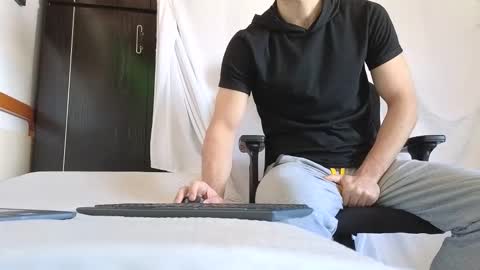 Marco. When Im offline you can view premium content in bio online show from 3, 10, 2025