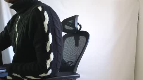 Marco. When Im offline you can view premium content in bio online show from 27, 3, 2026