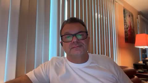 Snapshot of spike69old chatting on 8, 5, 2026 spike69old online show from 8, 5, 2026