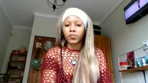 Snapshot of spoiledluna777 chatting on 28, 3, 2026 Spoiled Luna online show from 28, 3, 2026