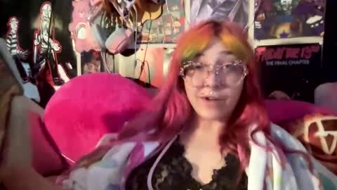 Snapshot of spookysanrihoe chatting on 7, 5, 2026 Pixie online show from 7, 5, 2026