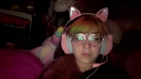 Snapshot of spookysanrihoe chatting on 8, 5, 2026 Pixie online show from 8, 5, 2026
