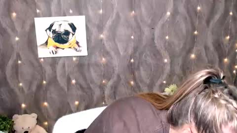 Snapshot of sport_tall_karina chatting on 9, 9, 2025 Karina online show from 9, 9, 2025