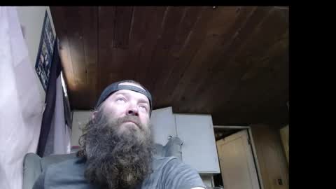 Snapshot of squegly chatting on 26, 4, 2026 Bryan online show from 26, 4, 2026