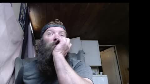Snapshot of squegly chatting on 29, 4, 2026 Bryan online show from 29, 4, 2026