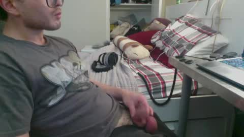 Snapshot of squigsy chatting on 20, 3, 2026 squigsy online show from 20, 3, 2026