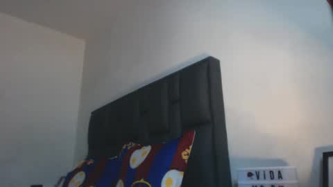 Snapshot of squirt_milk_ chatting on 14, 12, 2024 Carolainss online show from 14, 12, 2024