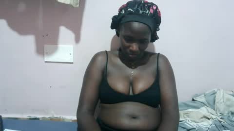 Snapshot of squirtypussie chatting on 13, 7, 2026 squirtypussie online show from 13, 7, 2026