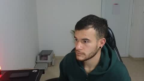 Snapshot of srbey_ chatting on 28, 11, 2025 Vic online show from 28, 11, 2025