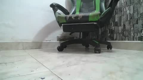 Snapshot of srfindomfeet_ chatting on 7, 7, 2026 sr master cum its my old account online show from 7, 7, 2026