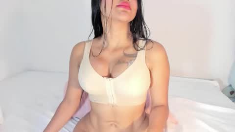 caroline massari online show from 9, 11, 2025