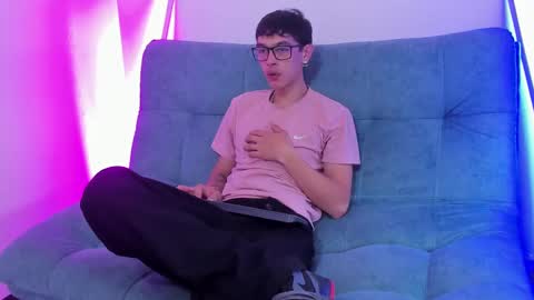 Snapshot of ssweetthott chatting on 11, 3, 2025 Ssweetthott online show from 11, 3, 2025