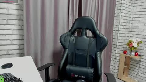 Stacey GMT5 Mo Tu We Th Fr Sa 3am -10am online show from 10, 1, 2026