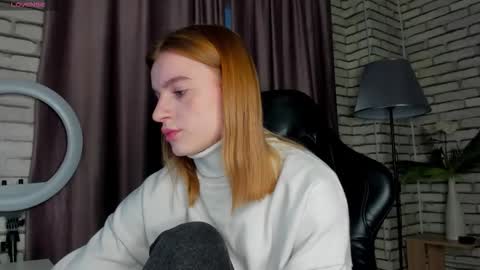 Snapshot of stacey_brown chatting on 20, 2, 2026 Stacey GMT5 Mo Tu We Th Fr Sa 3am -10am online show from 20, 2, 2026