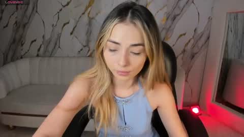 Stacy Woods online show from 13, 6, 2026