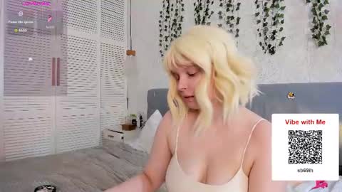 Snapshot of stacy_starrrr chatting on 14, 7, 2026 Stacy online show from 14, 7, 2026