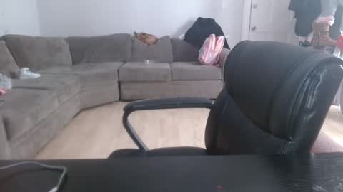 Stacy Banks online show from 6, 2, 2025