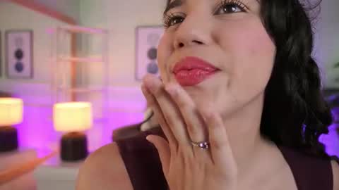 stacycooper_ online show from 20, 7, 2026