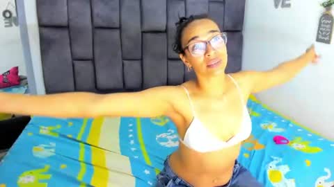 Snapshot of stacyfoxx_ chatting on 27, 6, 2026 stacy fox online show from 27, 6, 2026