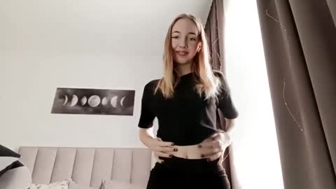 Mila online show from 25, 2, 2026