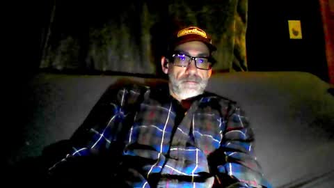Snapshot of standuby chatting on 27, 12, 2024 Stan McAnimal online show from 27, 12, 2024