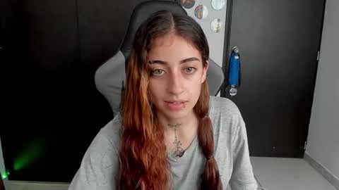 Snapshot of star_shooting chatting on 6, 10, 2025 star_shooting online show from 6, 10, 2025