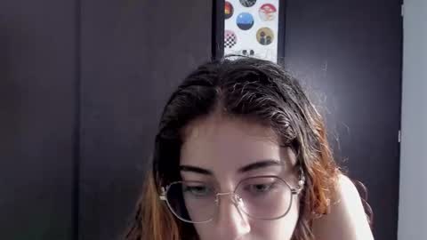 Snapshot of star_shooting chatting on 15, 10, 2025 star_shooting online show from 15, 10, 2025