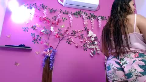 Snapshot of starfishanal21 chatting on 18, 5, 2026 alejandra online show from 18, 5, 2026