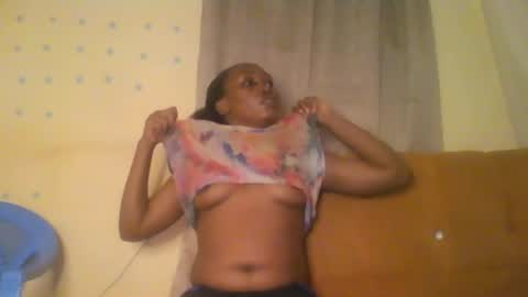 Snapshot of stargirl880271 chatting on 5, 1, 2025 isha online show from 5, 1, 2025