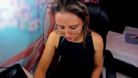 StarletTays online show from 17, 9, 2025