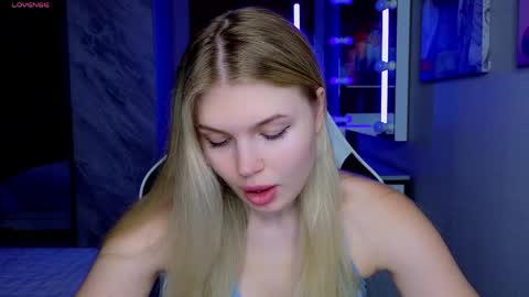 Caroline online show from 8, 4, 2026