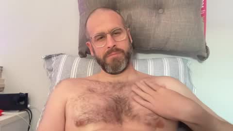 Snapshot of starrman99 chatting on 20, 5, 2026 starrman99 online show from 20, 5, 2026