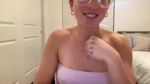 Snapshot of stassiethatsororitygirl chatting on 17, 1, 2025 Stassiethatsororitygirl online show from 17, 1, 2025