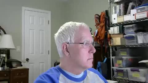 Snapshot of stasw20 chatting on 5, 2, 2026 stasw20 online show from 5, 2, 2026