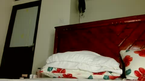 Snapshot of stecy65 chatting on 5, 7, 2026 cici online show from 5, 7, 2026