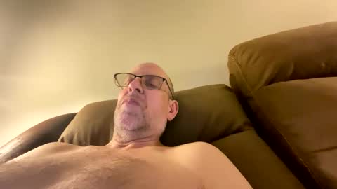 steel259373 online show from 20, 4, 2026