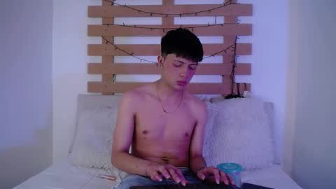 Snapshot of steev_novoa chatting on 21, 1, 2025 Steev online show from 21, 1, 2025