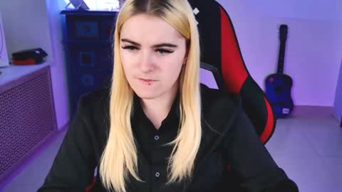 stef_nicks online show from 18, 9, 2025