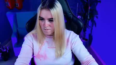 stef_nicks online show from 15, 10, 2025