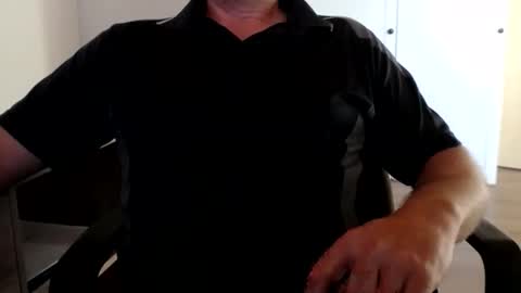 Snapshot of stefan2580 chatting on 15, 10, 2025 Stefan online show from 15, 10, 2025