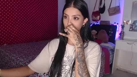 Im MiaIts my first day here  online show from 23, 12, 2024