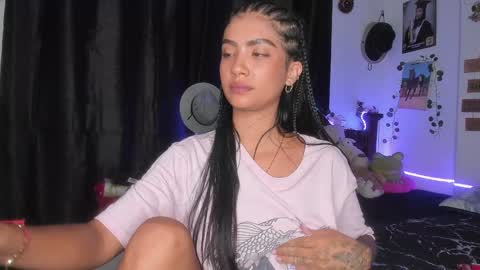 Im MiaIts my first day here  online show from 9, 2, 2025