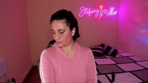 Snapshot of stefanyhotmilf chatting on 10, 1, 2025 stefany online show from 10, 1, 2025