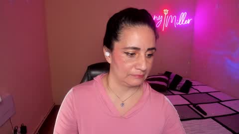 Snapshot of stefanyhotmilf chatting on 10, 1, 2025 stefany online show from 10, 1, 2025