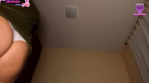 Snapshot of stefanyhotmilf chatting on 23, 9, 2025 stefany online show from 23, 9, 2025