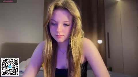 Snapshot of steffi_meoww chatting on 8, 6, 2026 STEFI Streams every day from 10 PM GTM1 online show from 8, 6, 2026